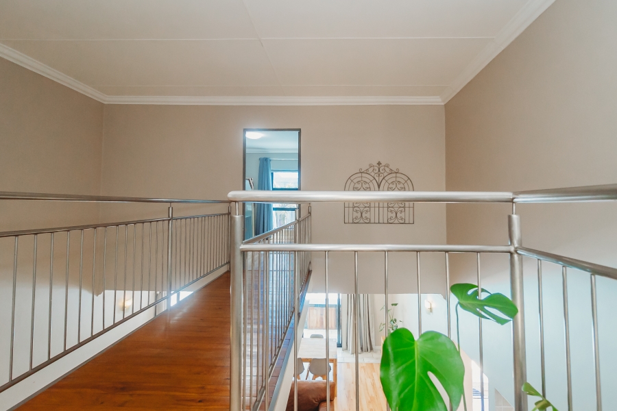 5 Bedroom Property for Sale in Panorama Western Cape